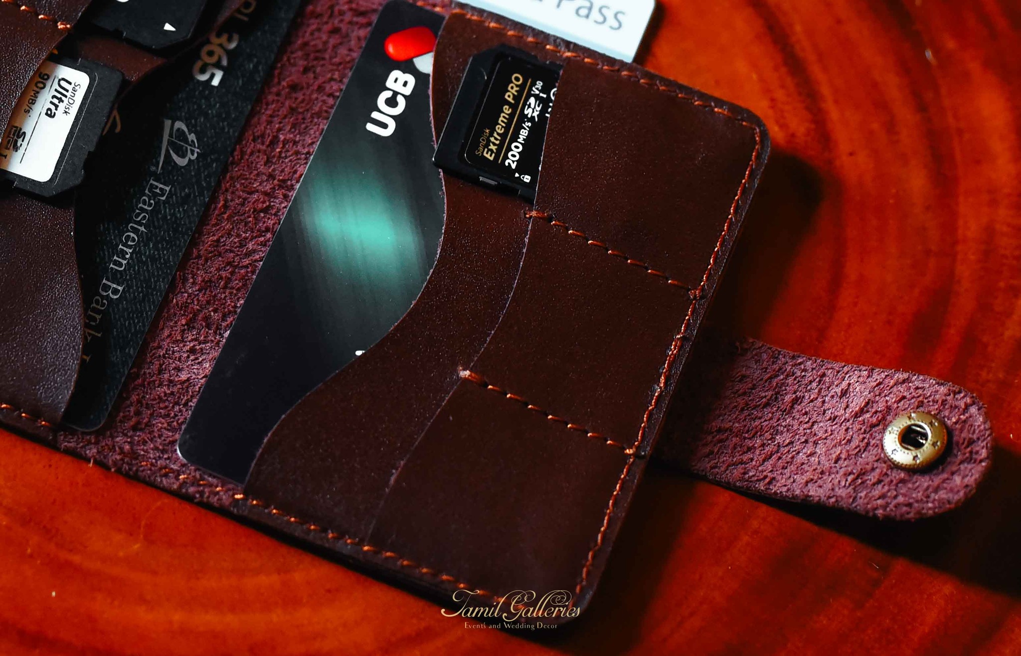 leather SD card Holder3